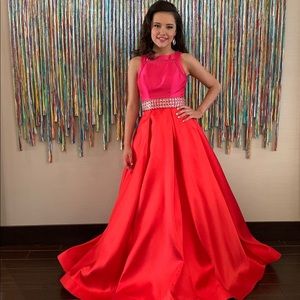 Mac Duggal GORGEOUS colorblock gown